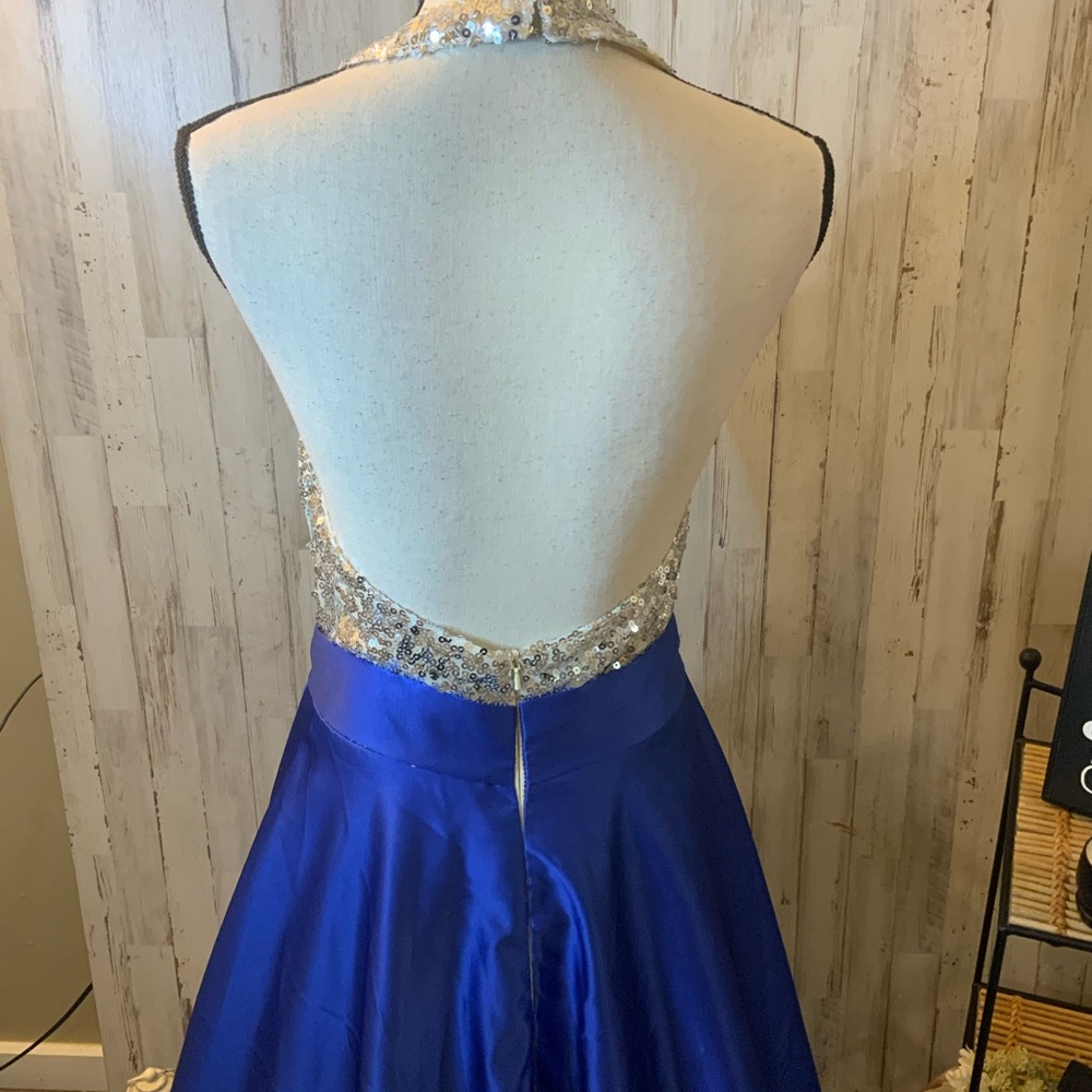 Ladies Open Back Prom Dress With Sequence Top. Si… - image 4